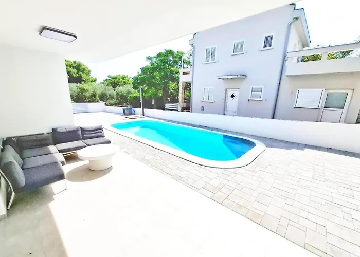 Family Friendly House With A Swimming Pool Povljana, Pag - 24256 *